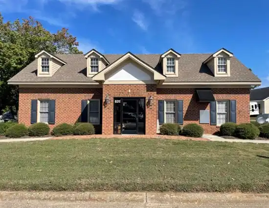 Branch 32 Red Oak Branch Exterior