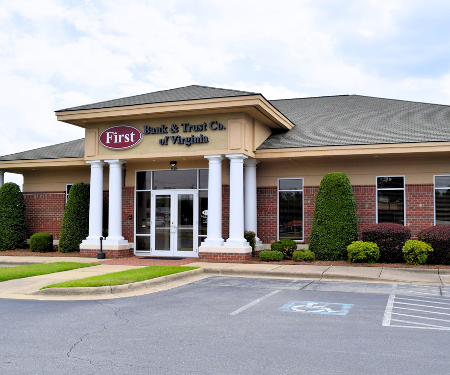 Lillington, NC Bank Branch | First Bank & Trust Company
